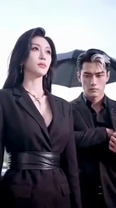 A mafia queen reborn as a bullied girl become the school no1.