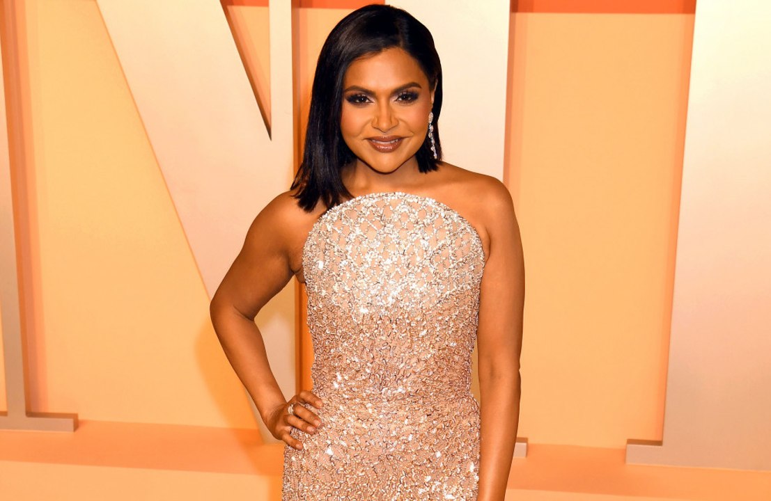 Mindy Kaling hails comedy 'heroes' Tina Fey and...