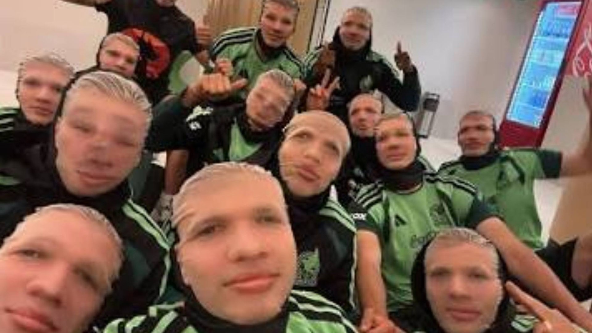 Haaland responde a la selección de México por su vídeo copiando el remo vikingo