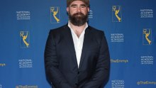 Jason Kelce calls for more creative and aggressive chants from American soccer fans
