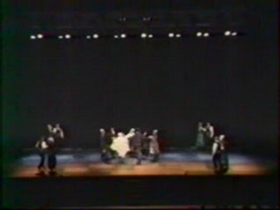 Danse bretonne - Suite gavotte - Eskell an Elorn 1998