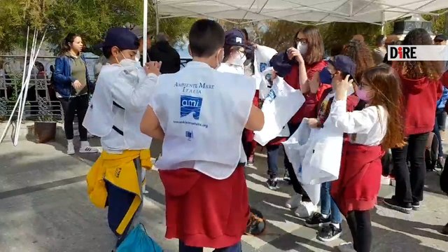 A Reggio Calabria 100 studenti per l’Italian cleaning tour di Ambiente Mare Italia