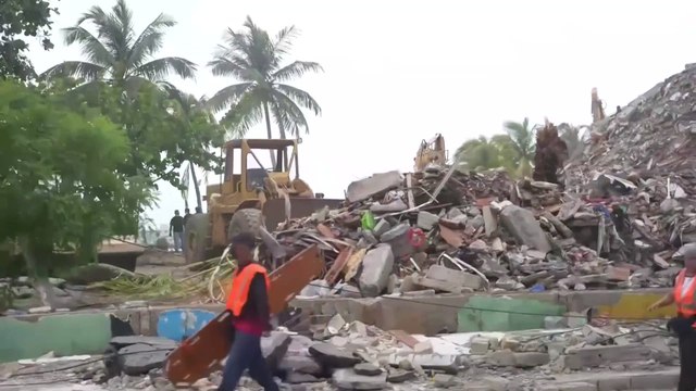 US rescue teams