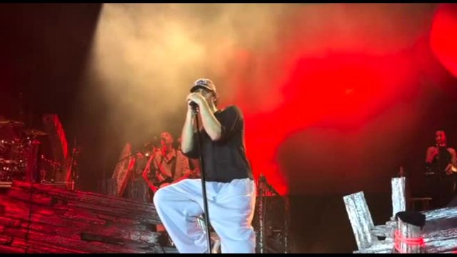 Quattro sold out al Porto Antico, Bresh abbraccia la sua Genova