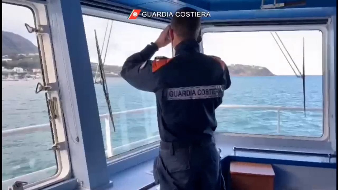 Anche la Guardia  costiera al lavoro per trovare i dispersi di Casamicciola