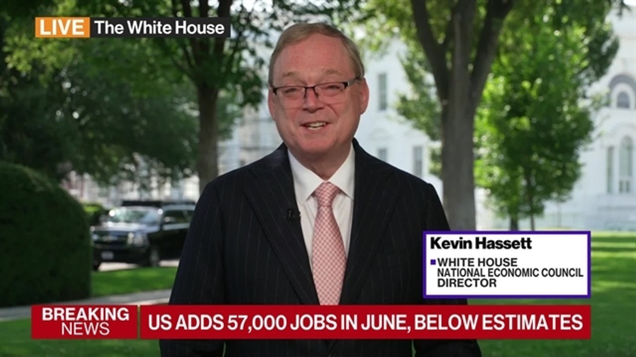 Hassett Says Jobs Data Strong, Criticizes Fed's Powell