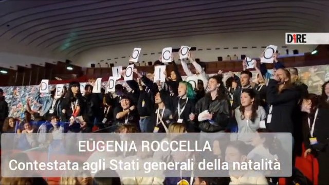La ministra Roccella contestata agli Stati generali della natalità