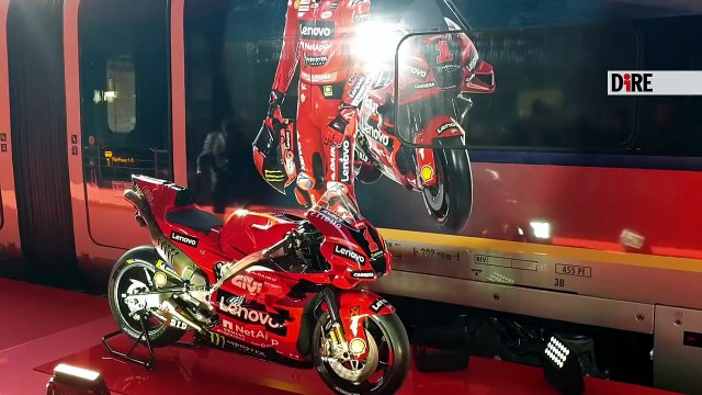 Presentato il treno Frecciarossa con la livrea dedicata alla Ducati
