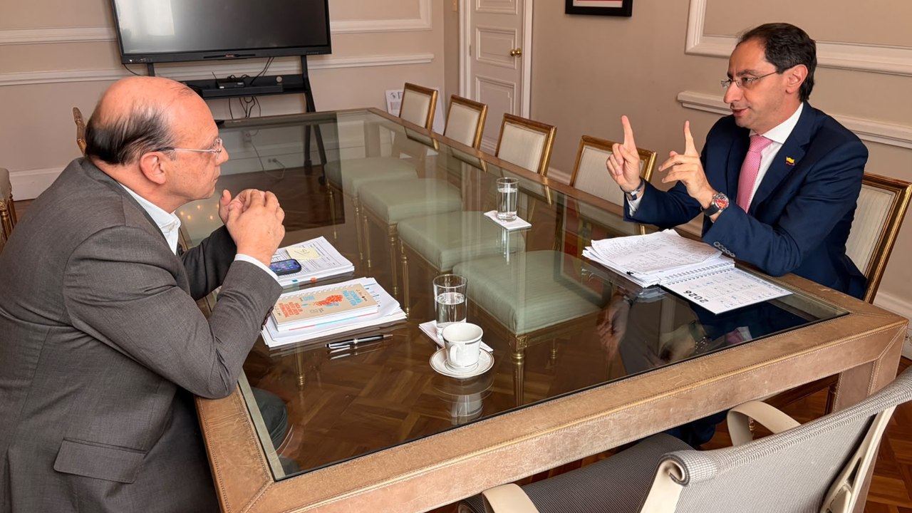 Inició formalmente el proceso de empalme entre los gobiernos de Petro y De la Espriella