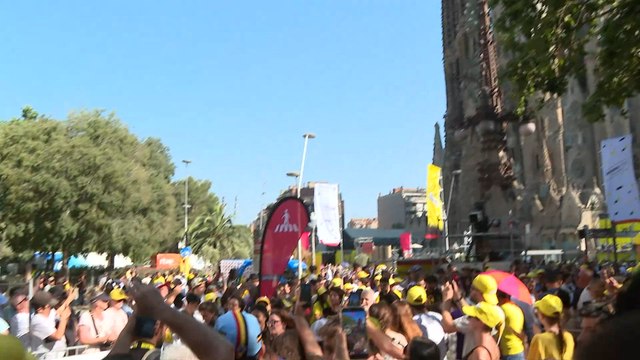 Así fue la presentación de equipos del Tour de Francia 2026 a los pies de la Sagrada Familia de Barcelona