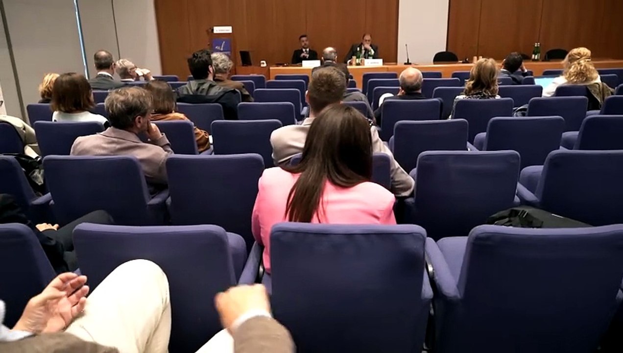 Confronto tra farmacisti ospedalieri: tecnologi...