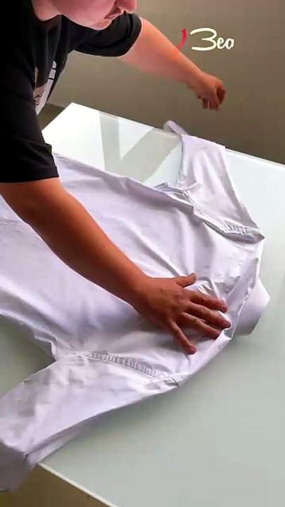 How to Fold Clothes Neatly