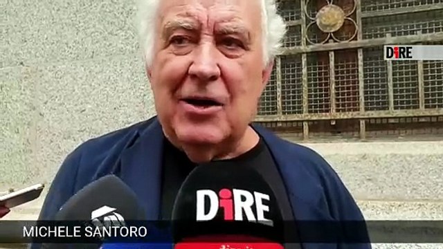 VIDEO | Santoro a Cagliari: Basta celebrare le armi, siamo sull'orlo di una terza guerra mondiale