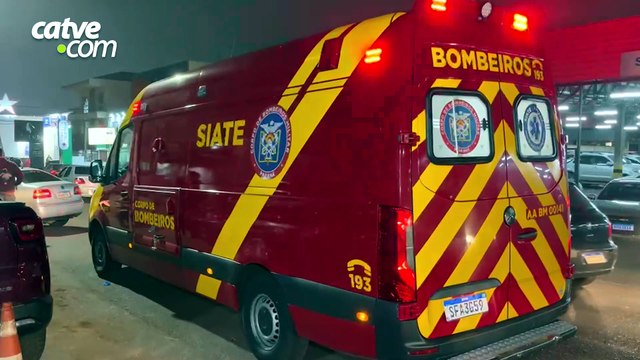 Motociclista sofre fratura e luxação após acidente na Rua Pio XII, em Cascavel