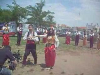 Inegöl bosna dernegi çanakkalede gösteride