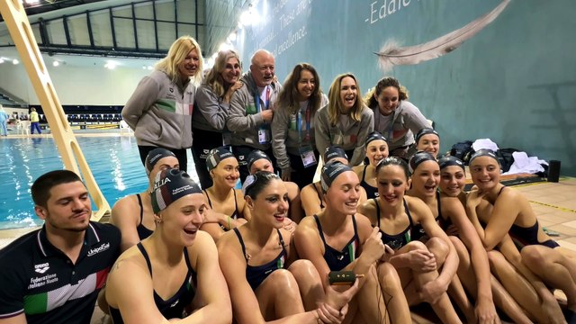 Sanremo 2024, la Nazionale Italiana di Nuoto Artistico ha creato la coreografia di Apnea , il brano di Emma
