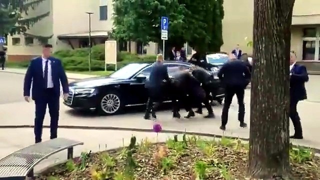 VIDEO | Il premier slovacco Robert Fico ferito a colpi d'arma da fuoco: È in pericolo di vita