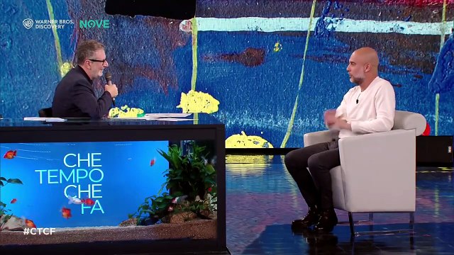 VIDEO | Guardiola da Fazio: Parlo bene l'italiano grazie a De Gregori . Poi l'abbraccio virtuale con Baggio: Allenare in Italia? Sì, con Roby vice