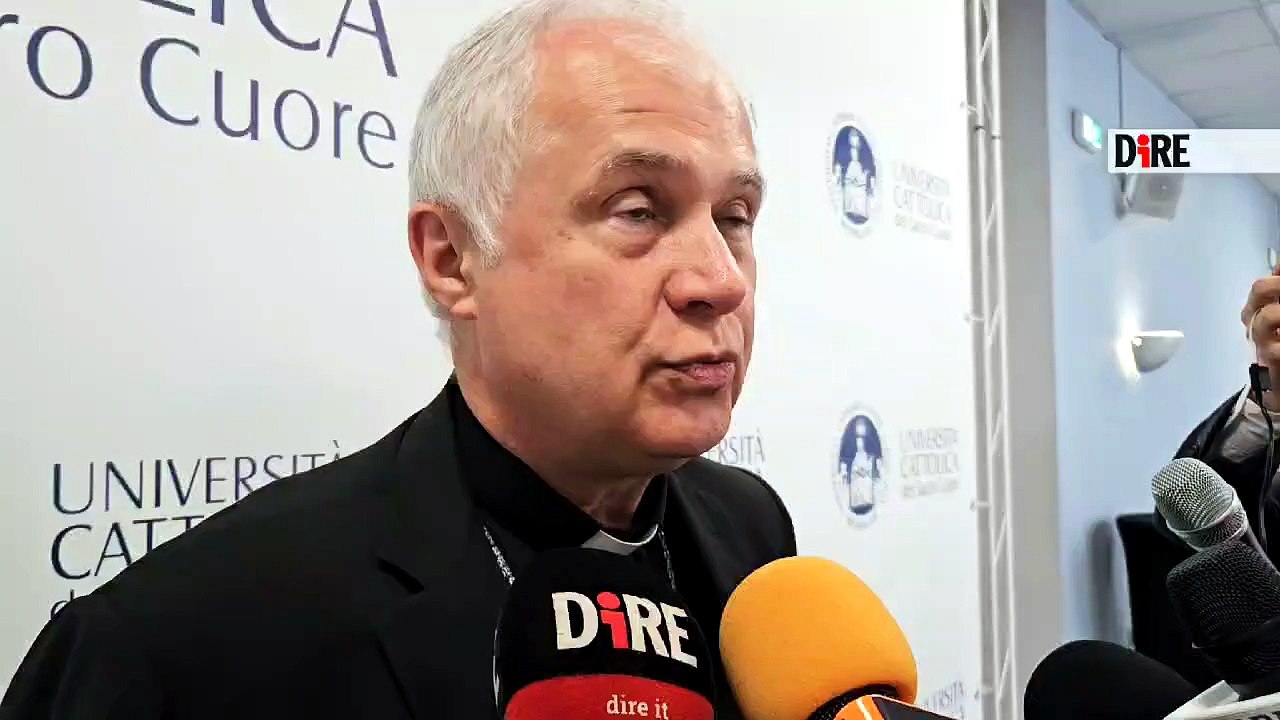 Mons. Giuliodori, assistente ecclesiastico generale Universita Cattolica Sacro Cuore.mp4