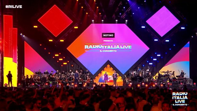Trionfo a Palermo per Radio Italia Live - Il Concerto: in 50mila al Foro Italico