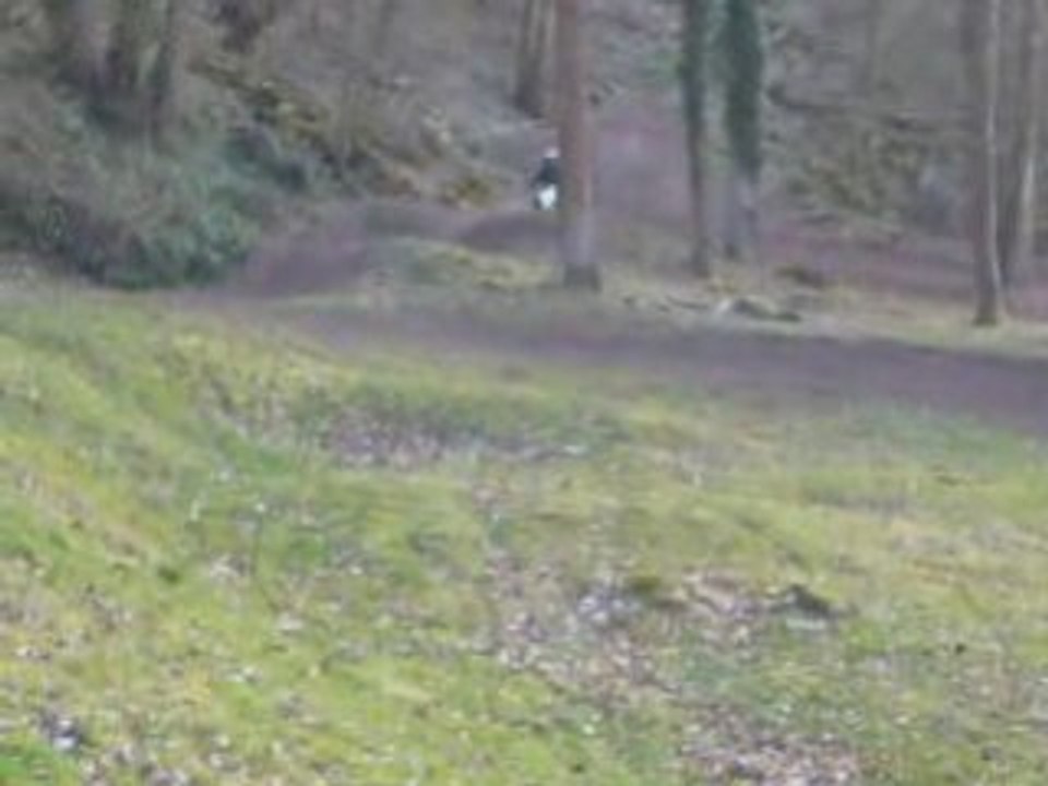 klx sur terrain de bmx