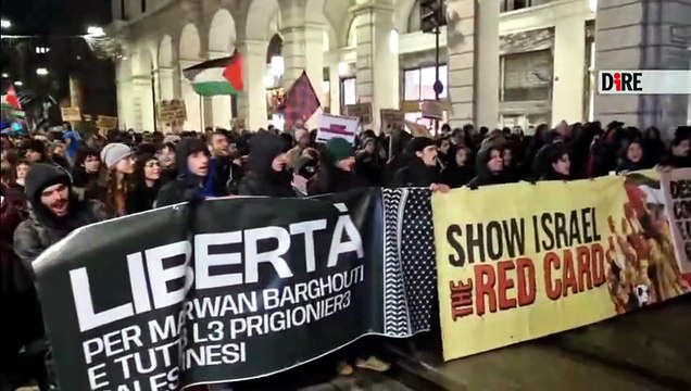 Basket, a Bologna attivisti in corteo: Match Virtus-Maccabi è propaganda pro-Israele