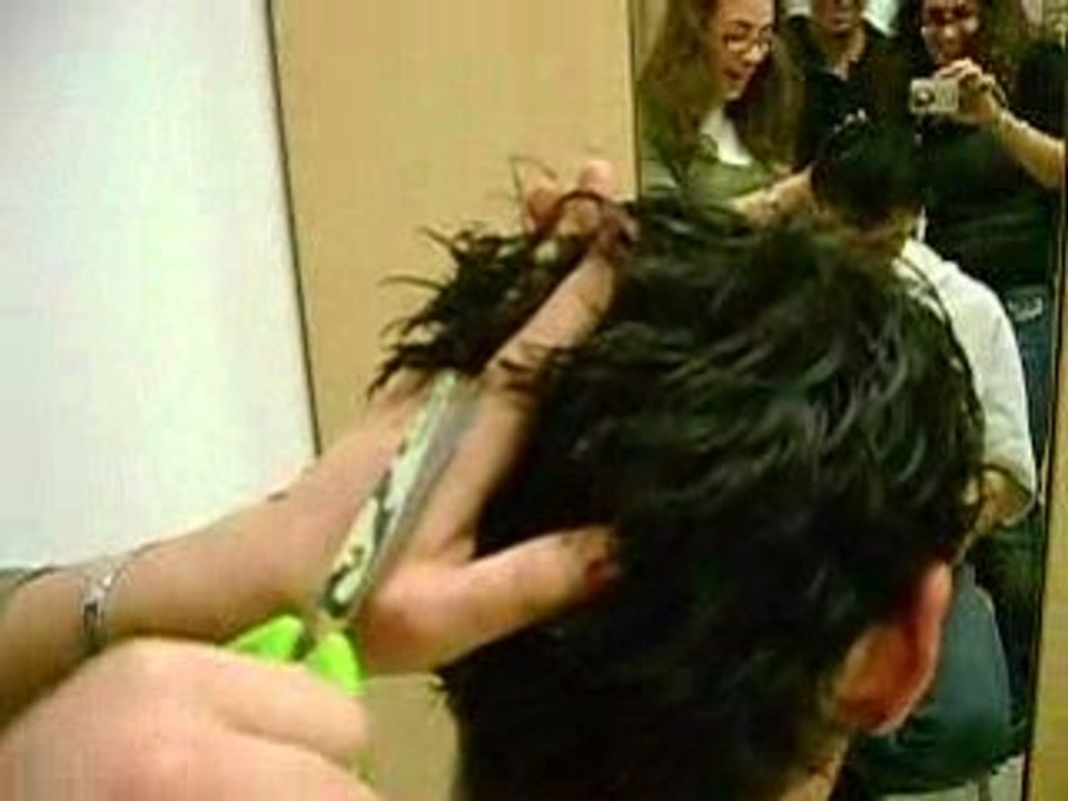 La coupe de cheveux de Mika