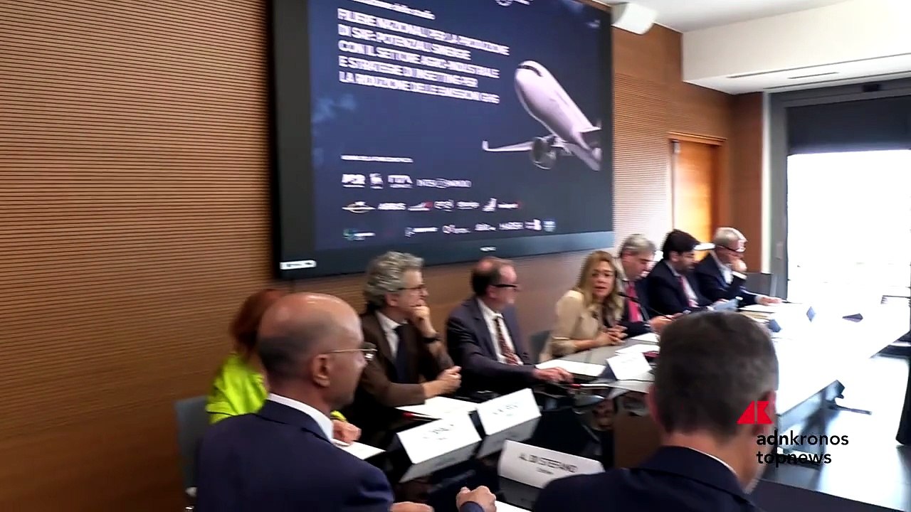 Decarbonizzazione del trasporto aereo, a Roma l'incontro sul futuro della filiera SAF