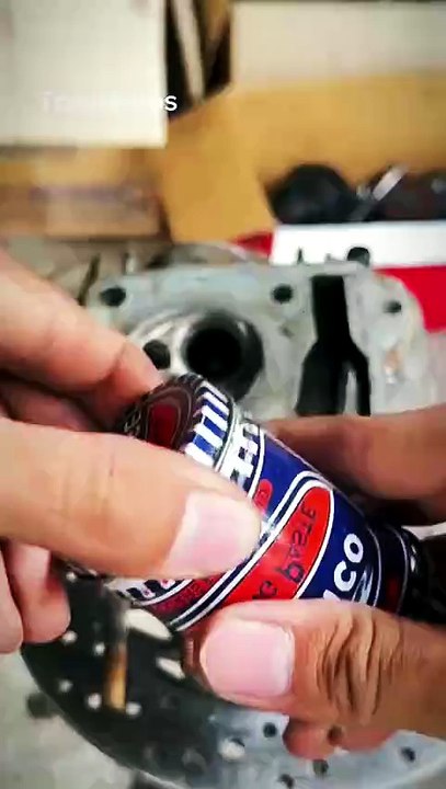 Como quitar el mugre de culata de moto