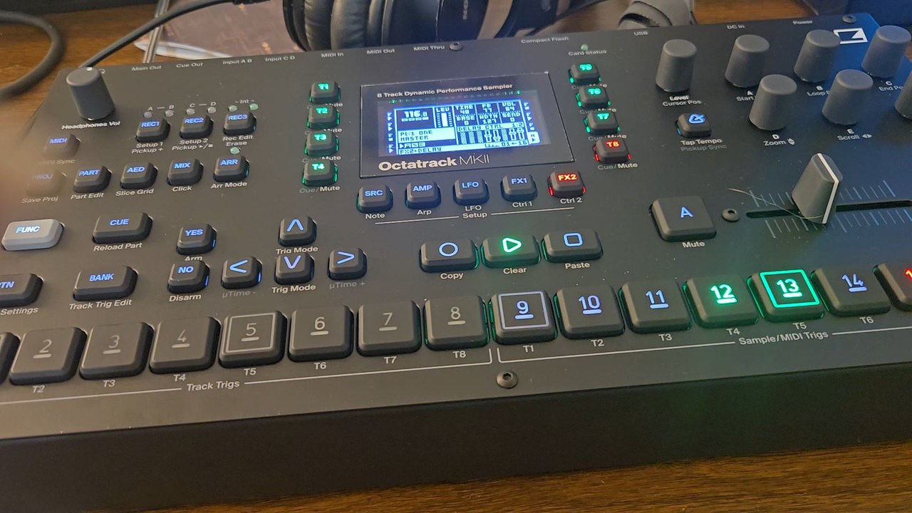 OCTATRACK  TWEAKING  PRESETS PLUS USING SCENES