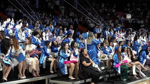 Çağ Üniversitesi'nde 818 öğrenci için mezuniyet töreni düzenlendi