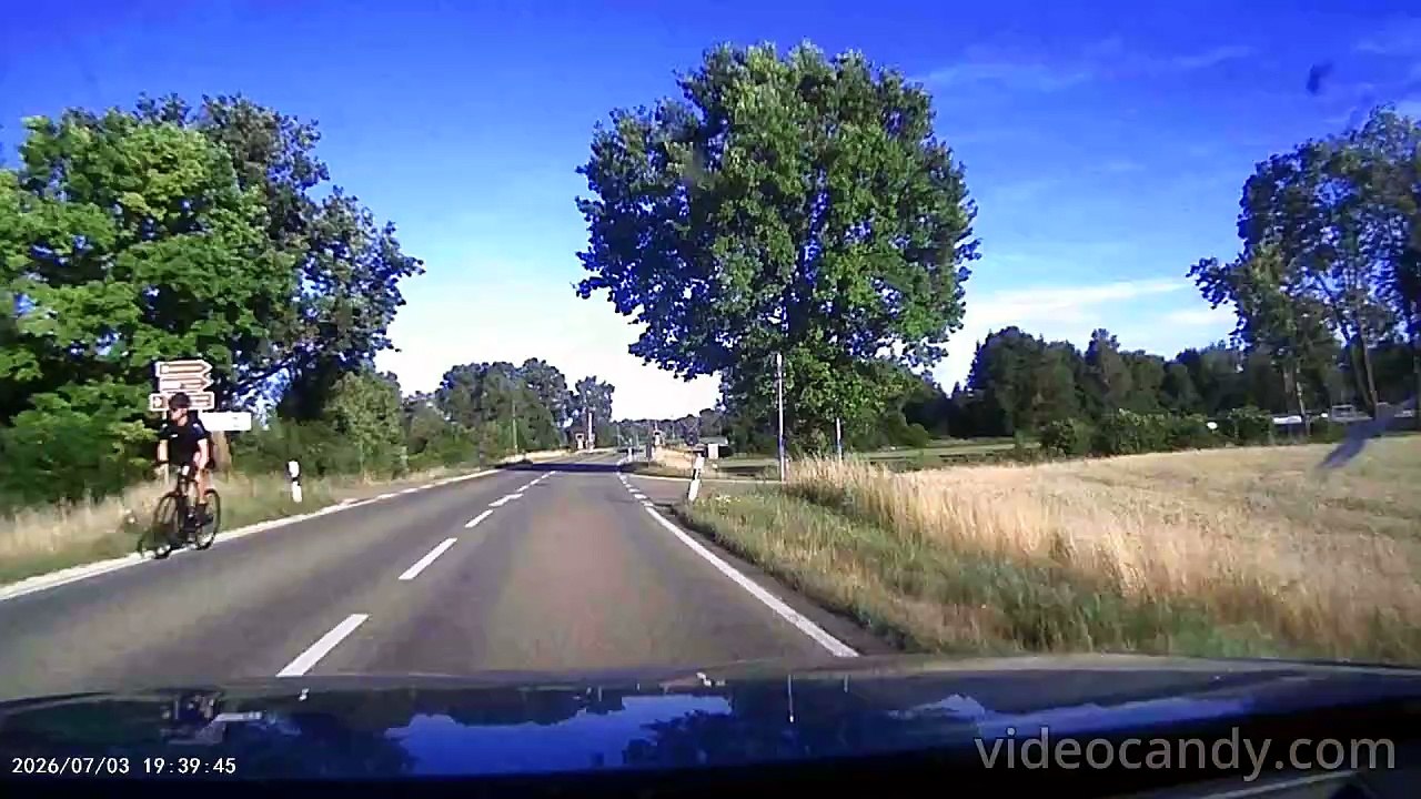 Im A4 über Offingen in Richtung Jettingen-Scheppach