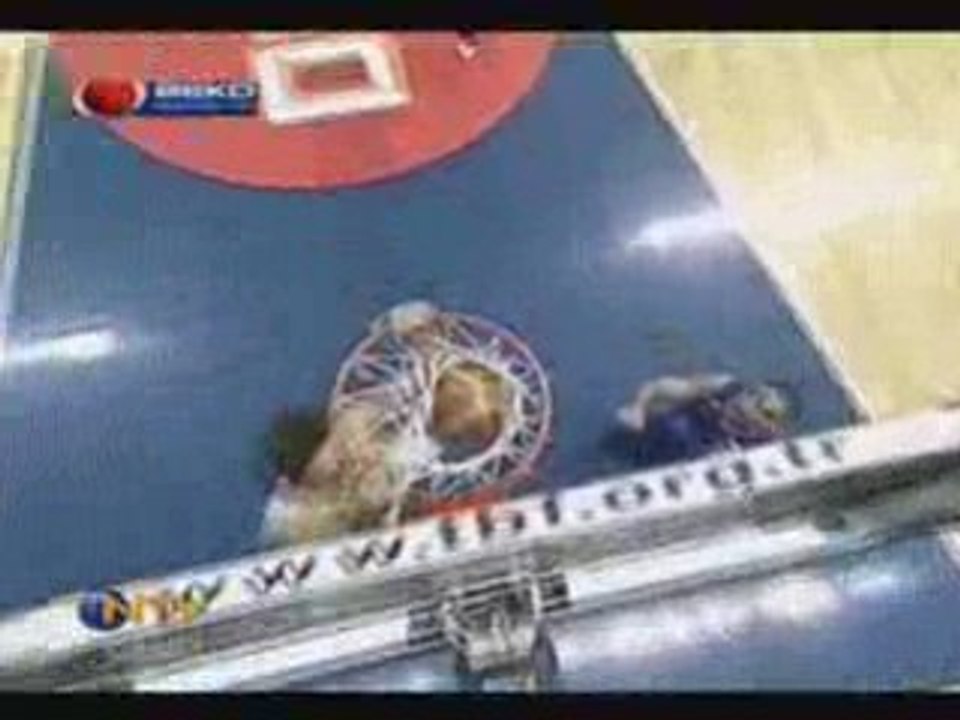 Semih 2 hand monster dunk(ws)