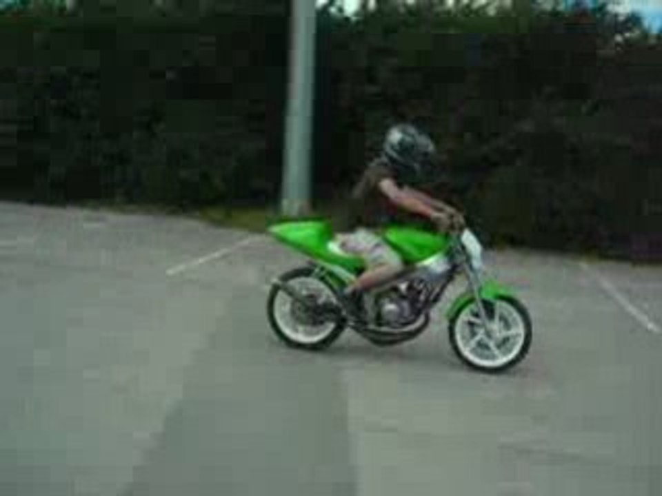 rassemblement dijon scoot et 50cc rs kawa VS DRD edition