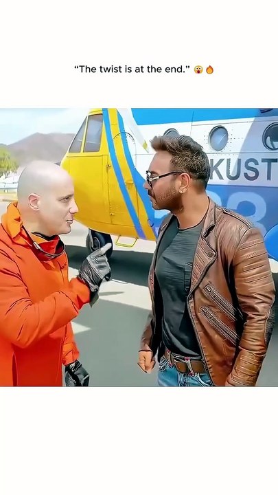 Golmaal 3 Best Comedy Scene 😂 | Ajay Devgn Skydiving Funny Video | Bollywood Memes