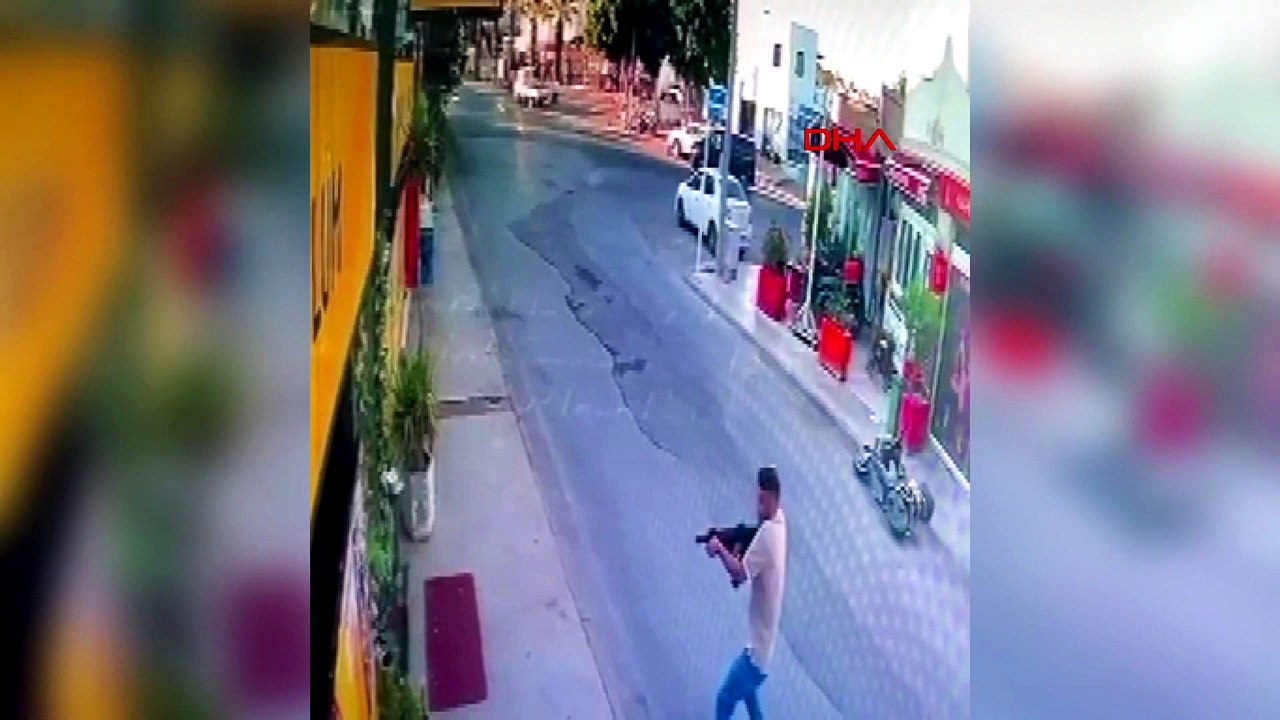 Elinde pompalı tüfekle rastgele ateş açtı; o anlar kameraya yansıdı