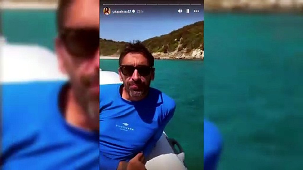 Vacanze vip, Giorgia Palmas e Filippo Magnini si godono mare e pardule