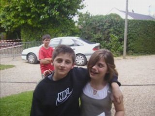 Sorti fete de la musique