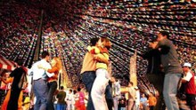 Upbeat country music; Vaquejada-style forró; party music.