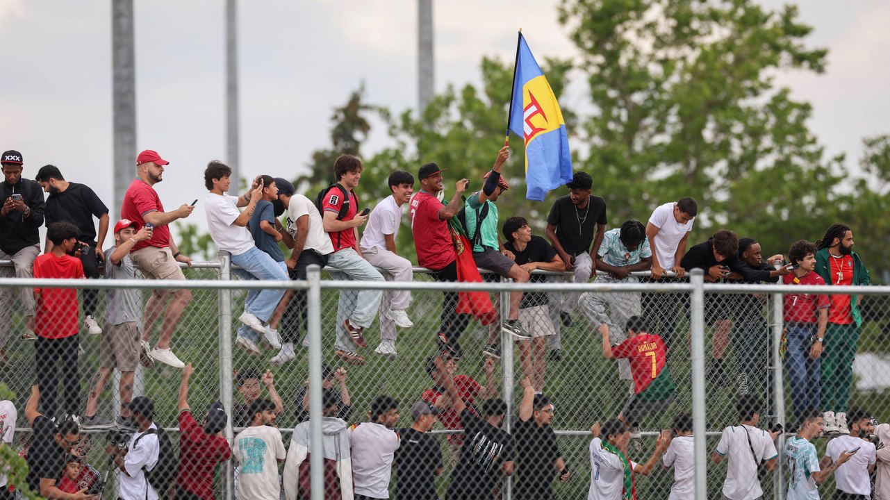 Ronaldo-Mania in Toronto: Fans klettern auf den Zaun