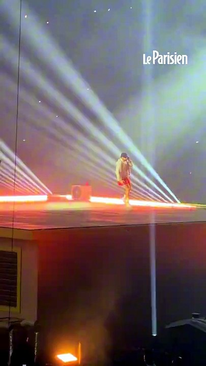Bad Bunny à Paris : des notes d’Aznavour grâce à « Monaco »