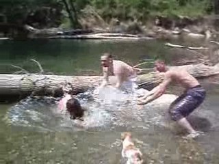 Baignade forcée ^^