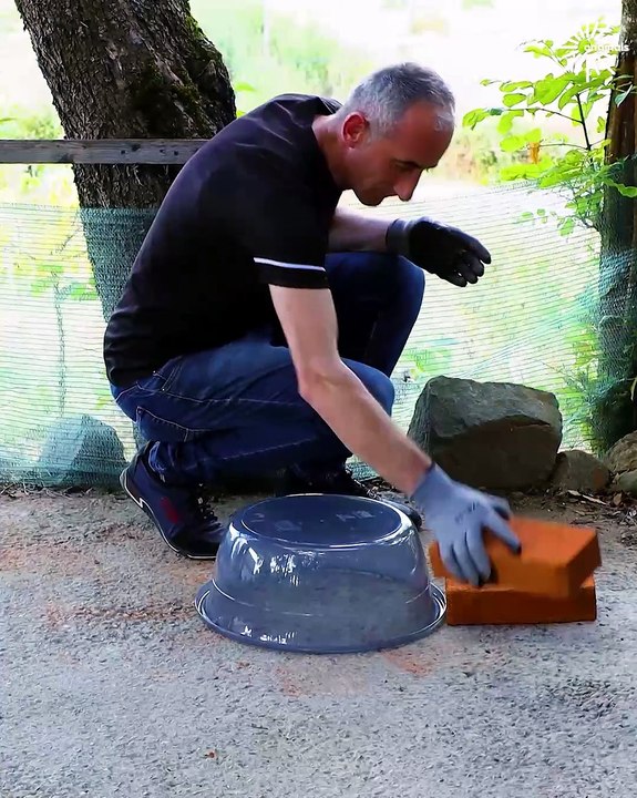 Making a multifunctional wood stove with brick and cement! 🔥