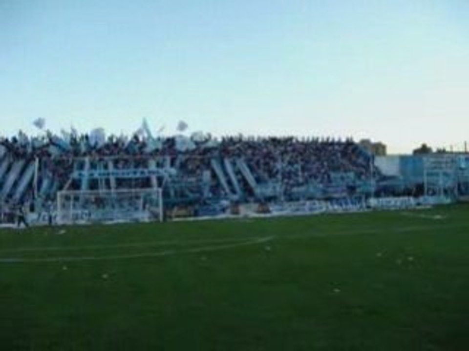 Hinchada Cantando "Dale dale dale dale deee"