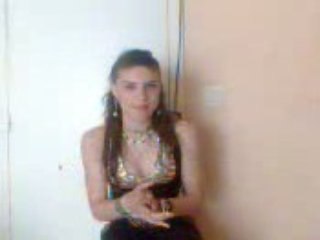 tania cantando flamenco por la pastori