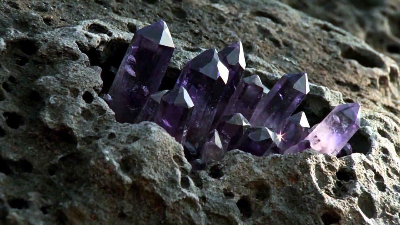 Wow Very Amazing video  of Moon stone