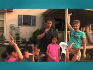Jon & Kate plus 8 kids in music video "Together"