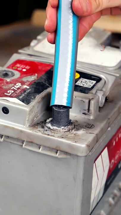 How to connect battery terminals safely