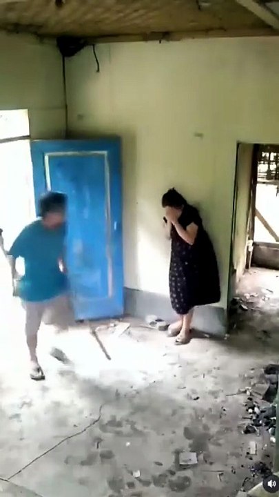 The way the man escaped from them was extremely funny and skillful