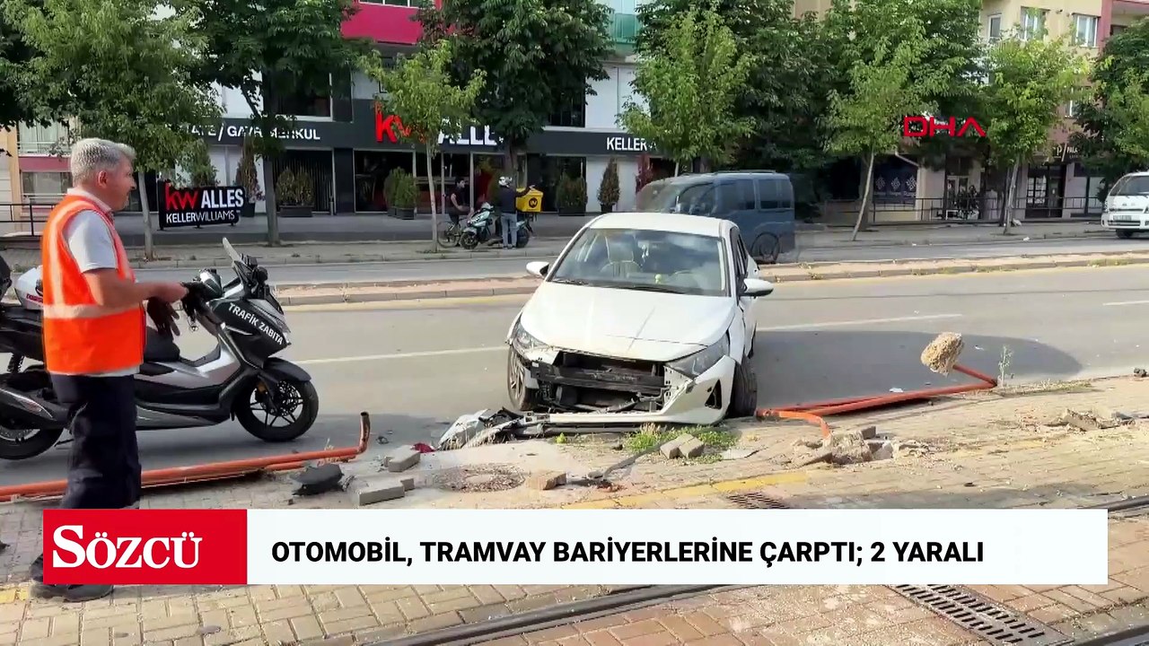Eskişehir'de otomobil, tramvay bariyerlerine çarptı; 2 yaralı